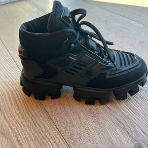 Prada Cloudbust high top sneaker, Size 6